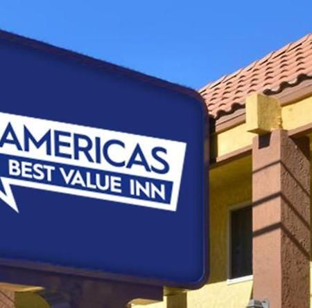 Americas Best Value Inn Story City Екстериор снимка